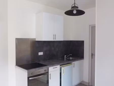 location d'un appartement t1 bis de 25 m² quartier montsort à alençon dans une rue calm