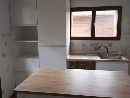 maison à louer à beaulon en campagne