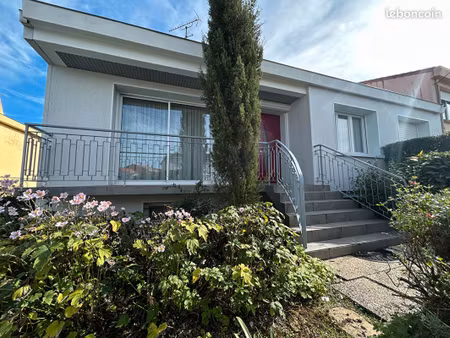 maison 6 pièces 140 m²