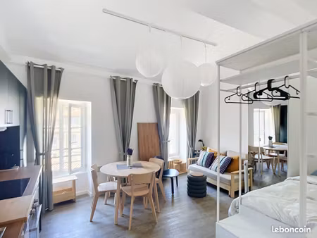 studio 1 pièce 26 m²