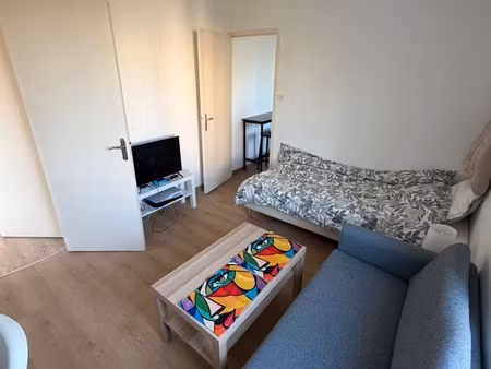 studio meublé