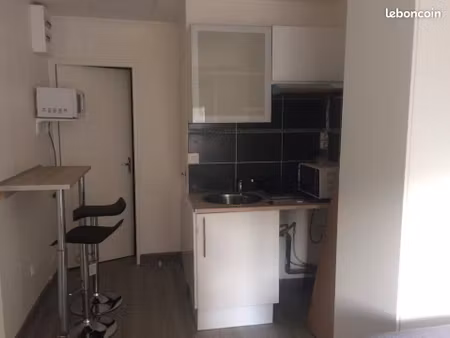 petit studio cosy  50 m grand place  285 hc
