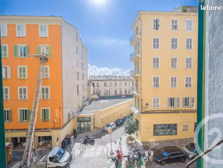 appartement 8 pièces 185 m²