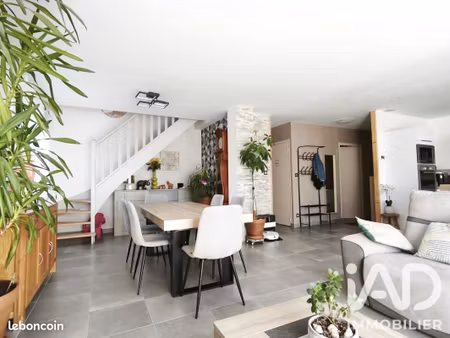 maison 7 pièces 109 m²