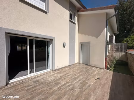 maison récente 71m² - 3 chambres - garage isolé - bettant 01500