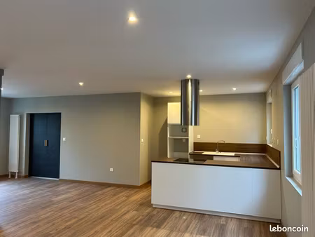 maison de ville entièrement rénovée