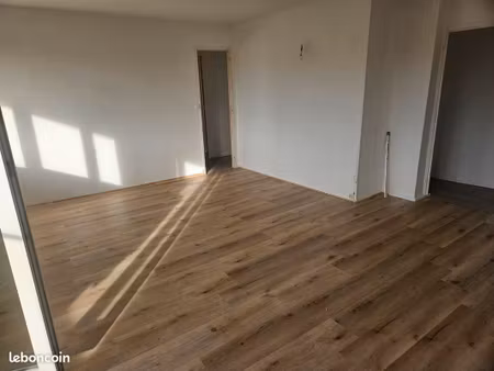 lyon 5 proximite sainte irenee et universites type 4 etat neuf 3 chambres dernier etage pa