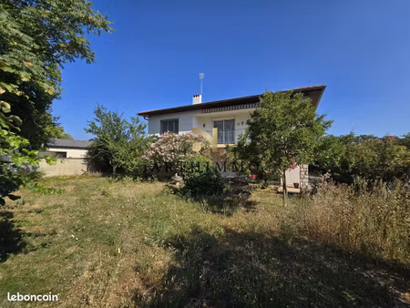 maison 6 pièces 151 m²