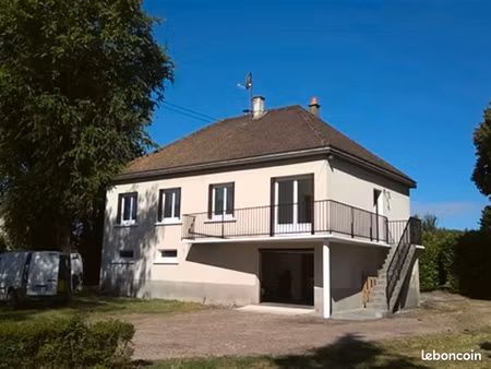 maison 75 m2+sous sol a châtillon sur indre