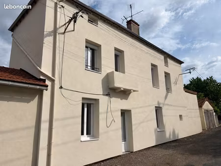 maison de ville à louer