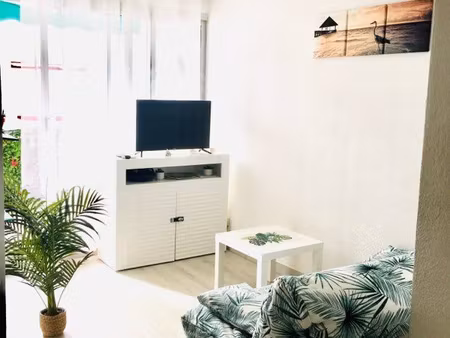 studio 200 m plage du couchant