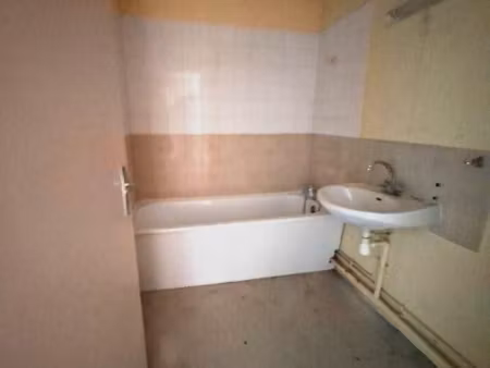 appartement 3 pièces 63 m²
