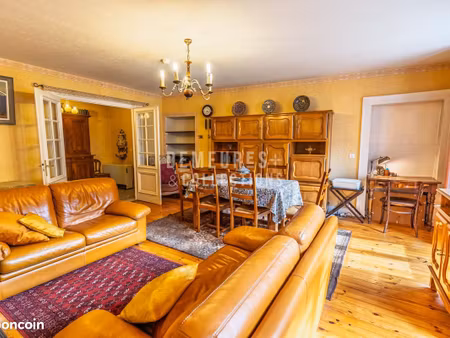 appartement 4 pièces 121 m²