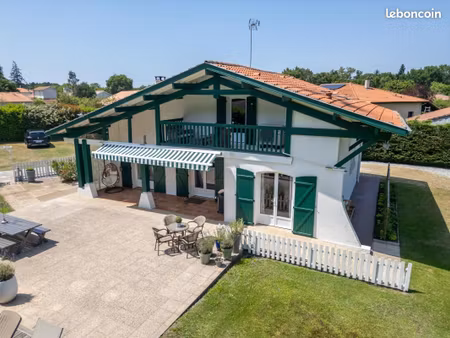 maison 7 pièces 192 m²