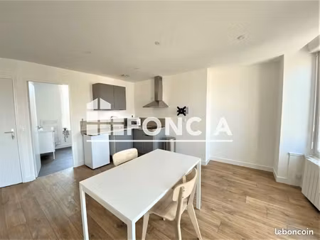 studio 1 pièce 32 m²
