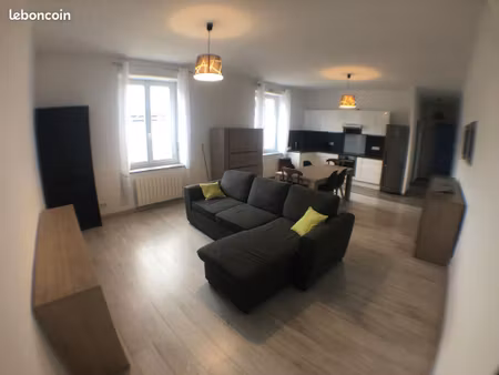 appartement traversant 64m² idéalement situé à 1 min de la gare tgv – proche genève (20 mi