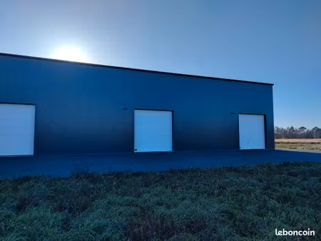 location local industriel