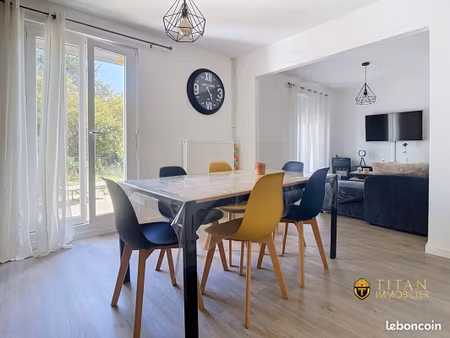 propriété 4 pièces 80 m²