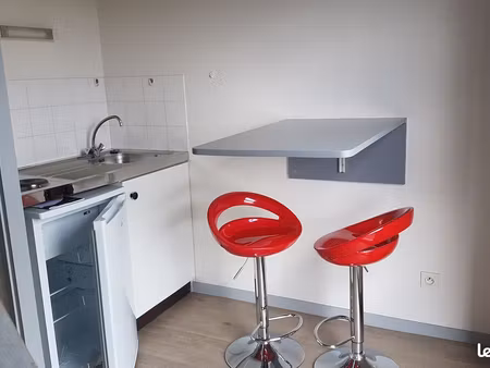 1 pièce avec mezzanine · 23 m² · niort 79000 · quartier clou bouchet