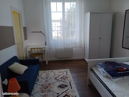 a louer t2 meublé quartier vésone