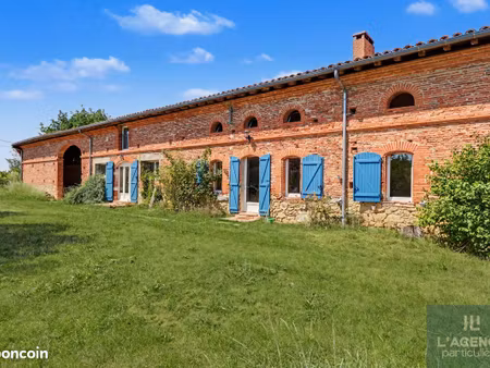 maison 8 pièces 480 m²