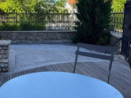 appartement t3 duplex avec terrasse  garage & cave