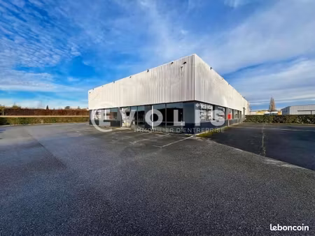 local commercial 600 m²