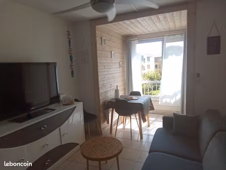 location temporaire à fréjus t2 avec wifi et garage