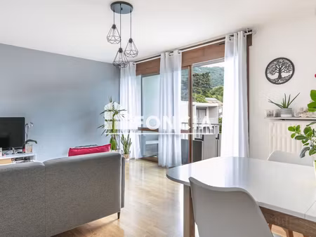 eybens  copropriété de standing  superbe t4 de 89m2 proposant 2 balcons et un parking priv