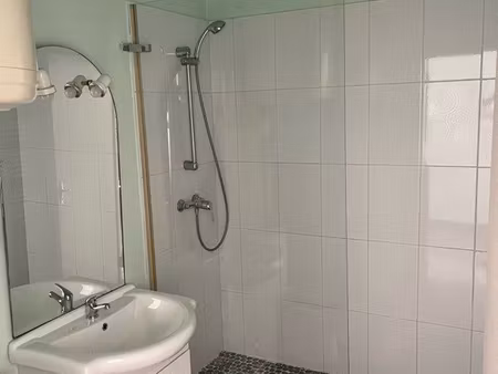 loue studio meublé