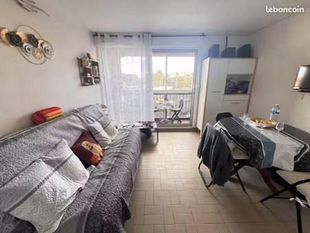 studio 1 pièce 27 m²