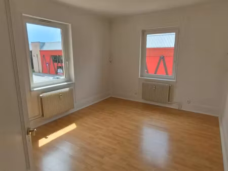 superbe f4 85 m² très lumineux – jardin  garage et parkings