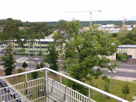 appartement 71 m2 dernier etage  belle vue
