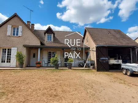 propriété 4 pièces 144 m²