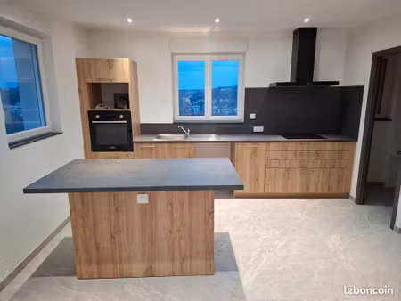 maison mitoyenne 110 m2 + garage