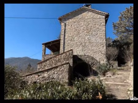 mas 8 pièces 200m2