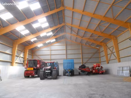 entrepôt hangar a louer