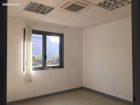 bureau individuel 10 6 m² – niort – 234 ht/mois tout compris