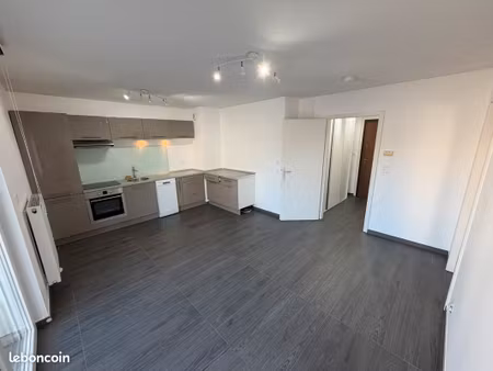 haguenau – appartement 2 pièces de 45 m² avec terrasse et garage