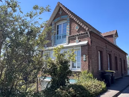 maison 6 pièces 145 m²