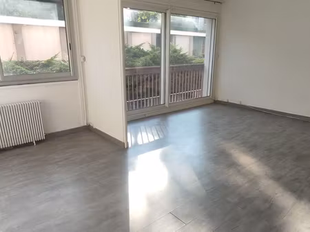 appartement f3/f4 de 64 m² avec garage et cave – clermont-ferrand 135 000
