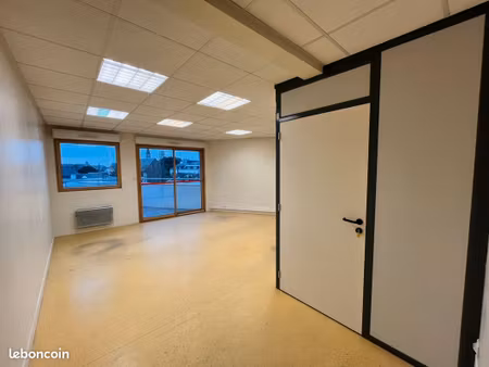 local commercial 69 m² rouen