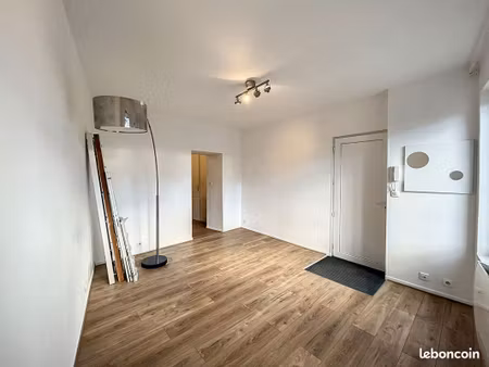 studio 1 pièce 24 m²