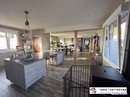 propriété 9 pièces 228 m²