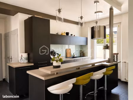 appartement 3 pièces 81 m²