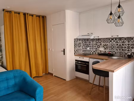 studio meublé bourg de valanjou