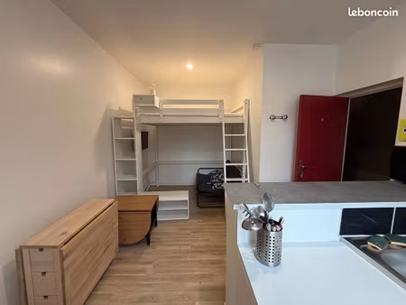 studio 1 pièce 20 m²