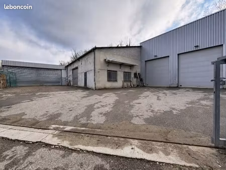 local 351 m² bourgoin-jallieu