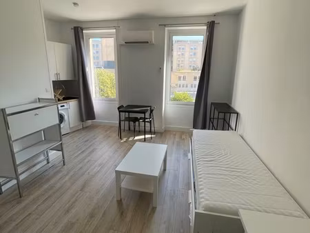 ? studio meublé – refait à neuf | rue saint pierre  marseille 5e idéal médecins  internes 