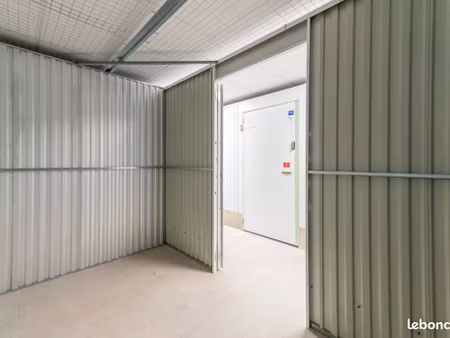 garage/box 10 m² pommeret